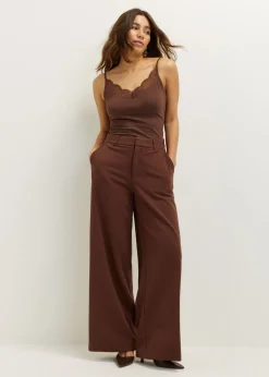 Basic singlet met kant