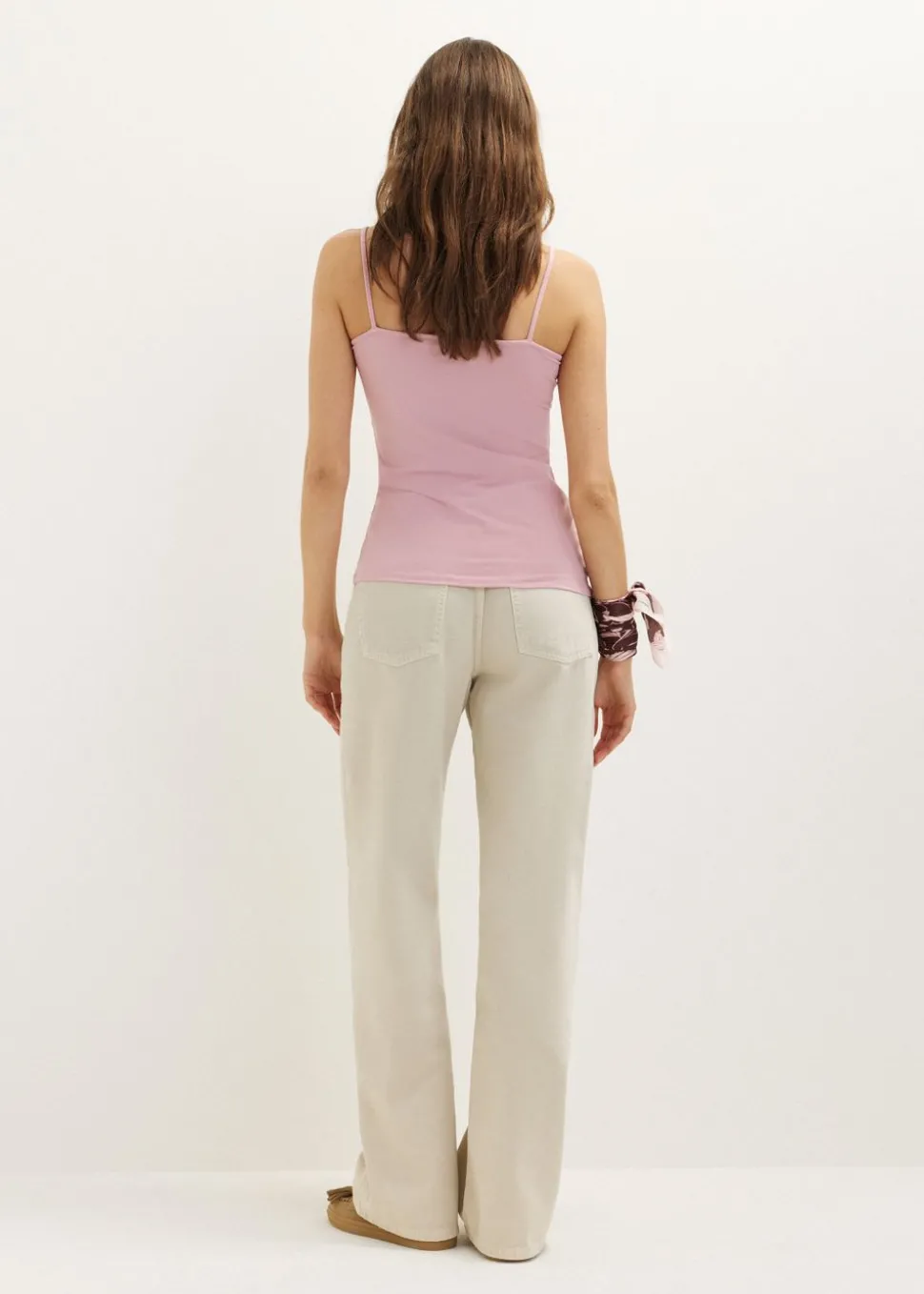 Basic singlet met kant