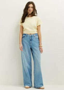 Basic T-shirt met opgerolde mouw