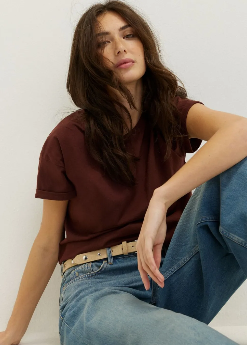 Basic T-shirt met opgerolde mouw