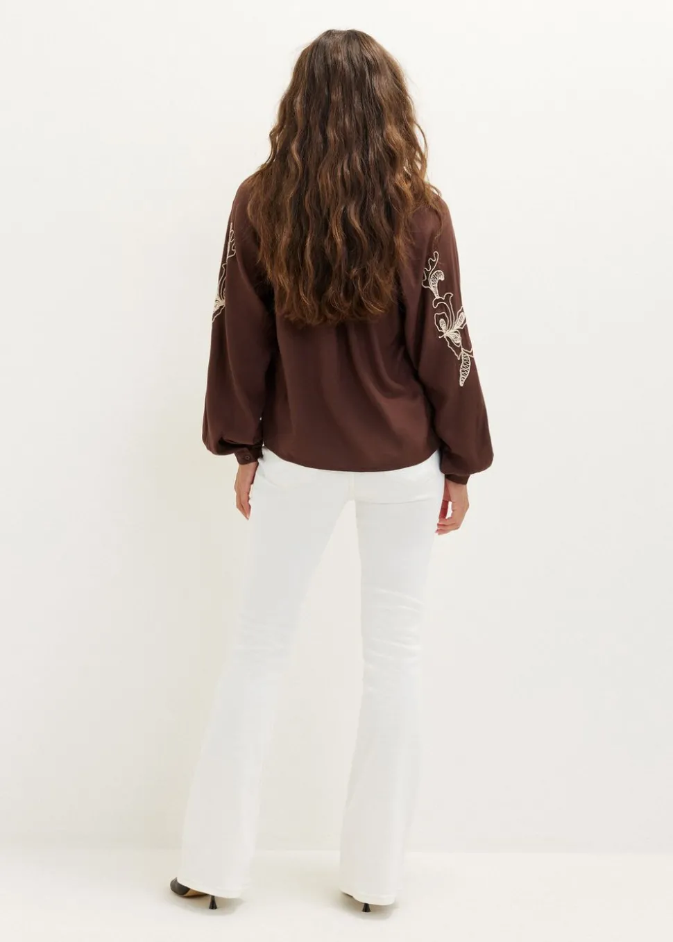 Blouse met borduursel