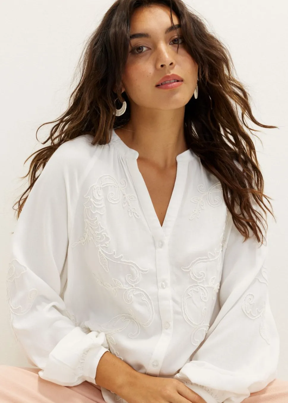 Blouse met borduursel