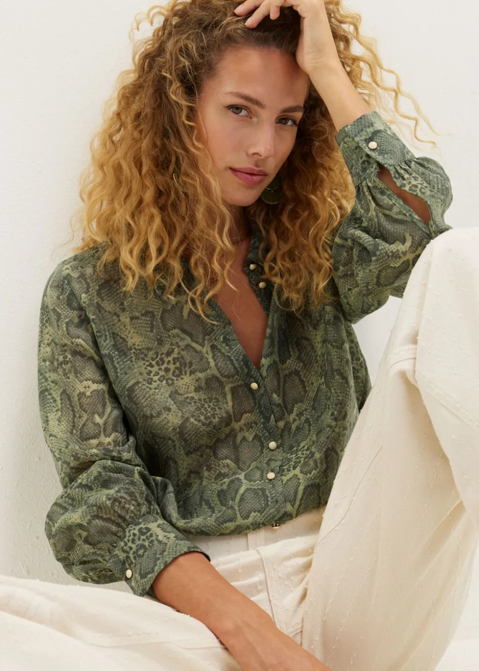 Blouse met slangenprint