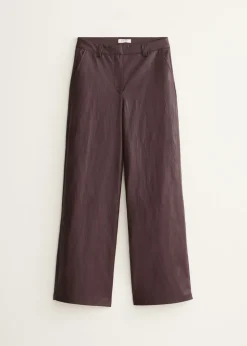 Broek van imitatieleer