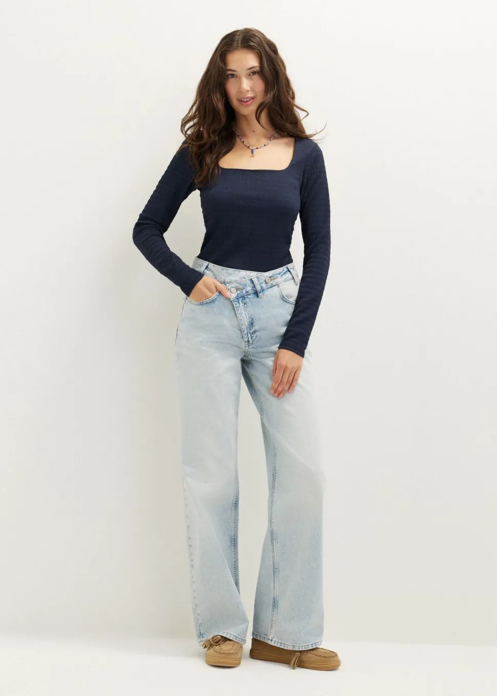 Longsleeve met vierkante hals
