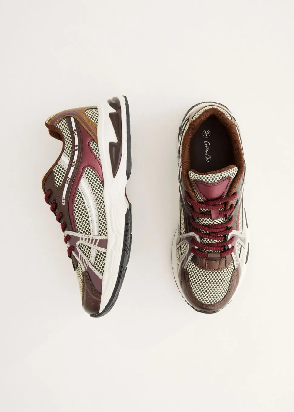 Sneaker