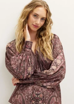 Top met paisley print